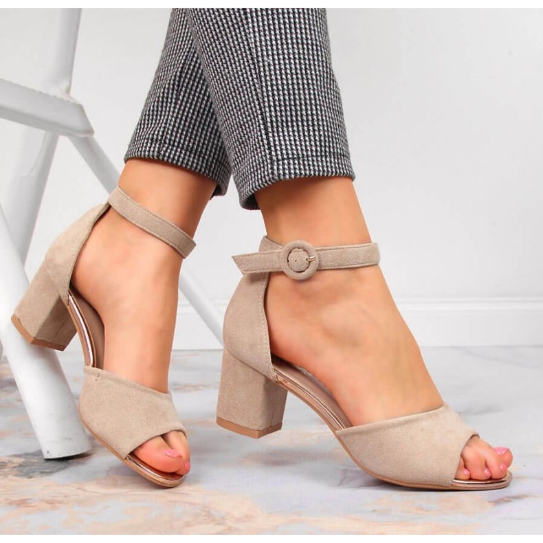 Sandalen auf dem beigen Pfosten Vinceza W JAN96D 2