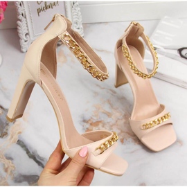 Sandalen auf einem Pfosten mit einer Kette Potocki W WOL70B beige 1