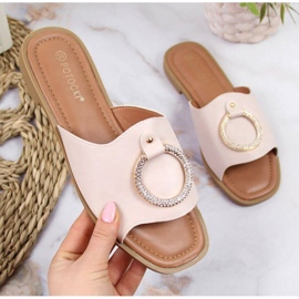 Hausschuhe mit Dekoration Potocki W WOL74B beige 1