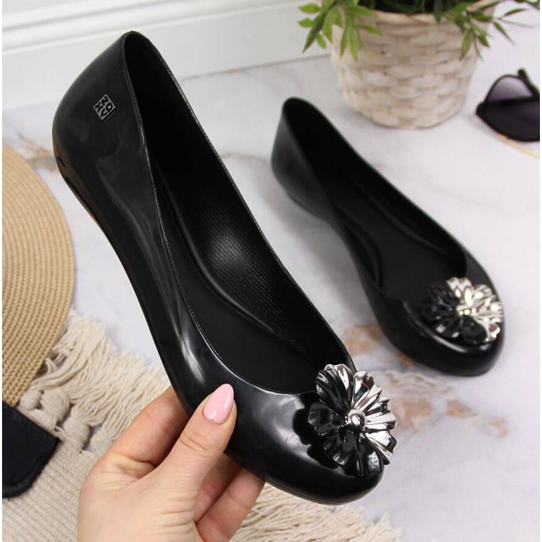 Ballerinas Meliski mit Zaxy-Blume W INT1712 schwarz 1