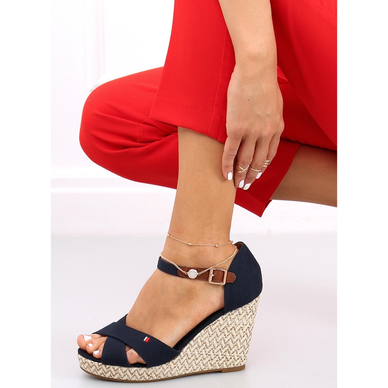 Sandalen auf einem Keil Lamis Blue marineblau 1