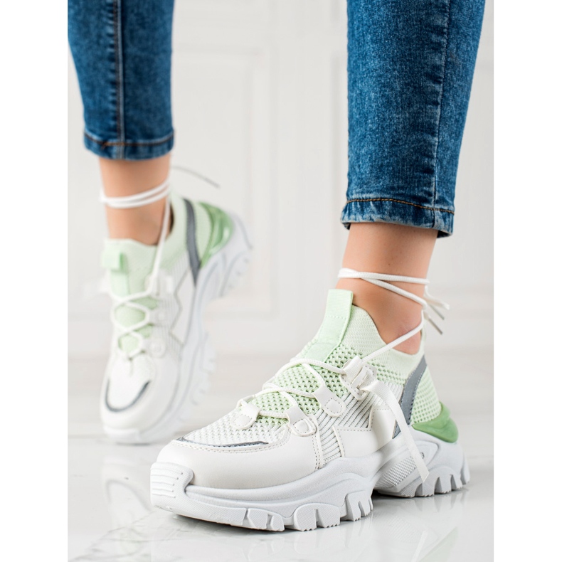 TRENDI Bequeme Sneaker zum Schnüren weiß grün 1