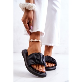 S.Barski Klassische schwarze Damenhausschuhe Feline 1