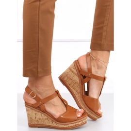 Keilsandalen Nancy Camel braun 1