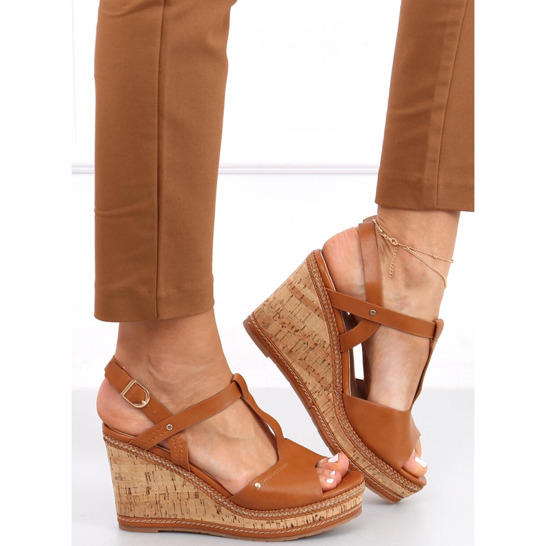 Keilsandalen Nancy Camel braun 1