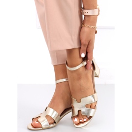 Nabila Gold Sandaletten mit hohem Absatz golden 1