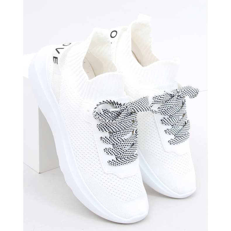 Otino Weiße Socken Sportschuhe 1