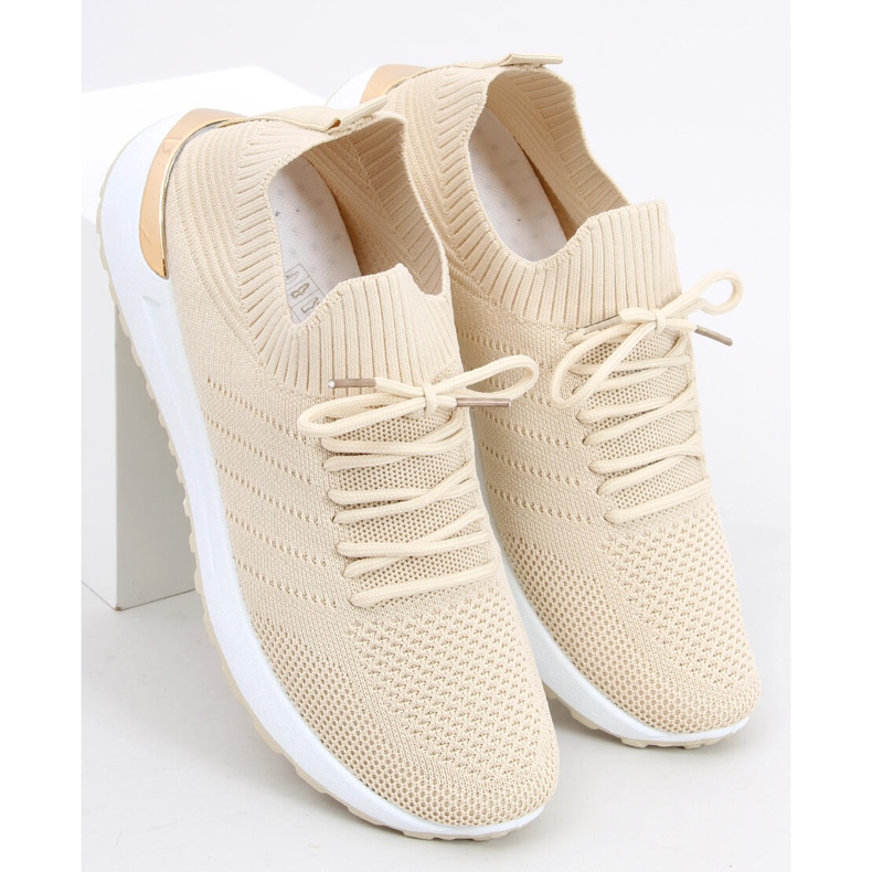 Bello Beige Socken Sportschuhe 1