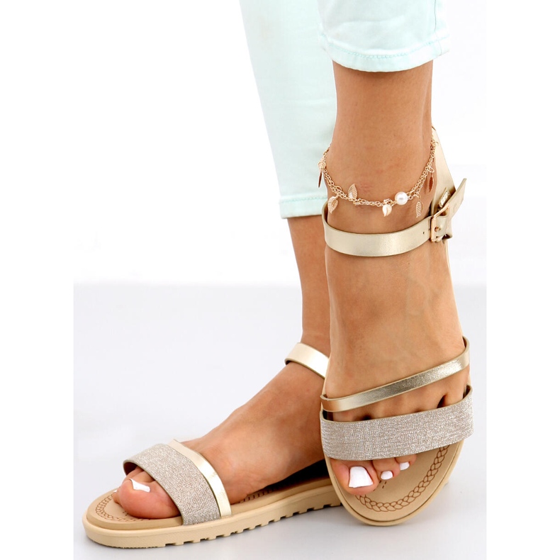 Tenda Gold Damensandalen golden 2