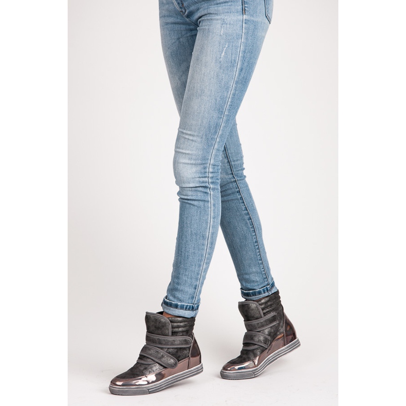 Show It Sneaker in Hochglanz grau 1