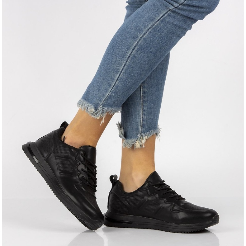 Sportschuhe aus Leder Filippo DP2017 / 21 Bk schwarz 1