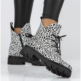 Filippo DBT3071 / 21 Wh weiße Stiefel schwarz 1