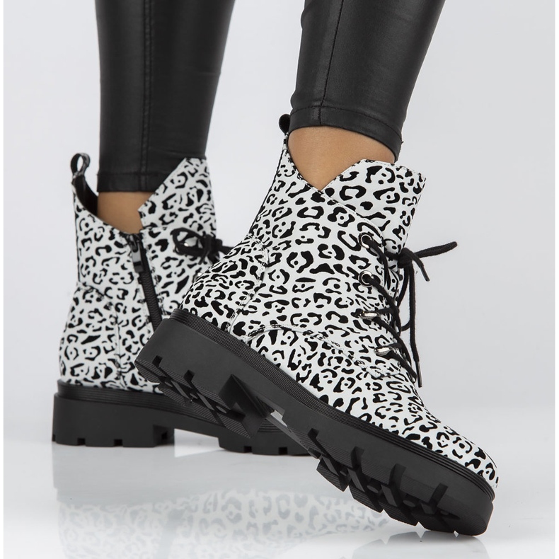 Filippo DBT3071 / 21 Wh weiße Stiefel schwarz 1