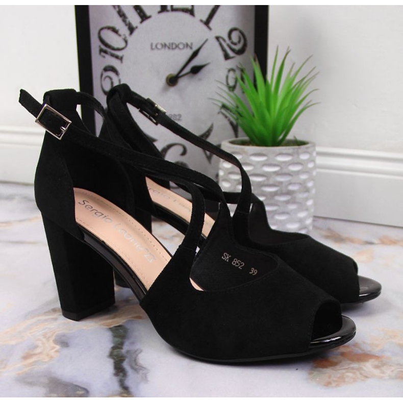 Sandalen auf dem Pfosten von Sergio Leone W SK210C schwarz 2