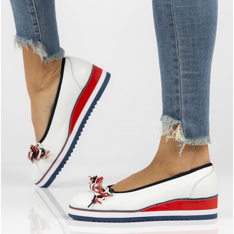 Ballerinas aus Leder Filippo DP2159 / 22 Wh weiß 1