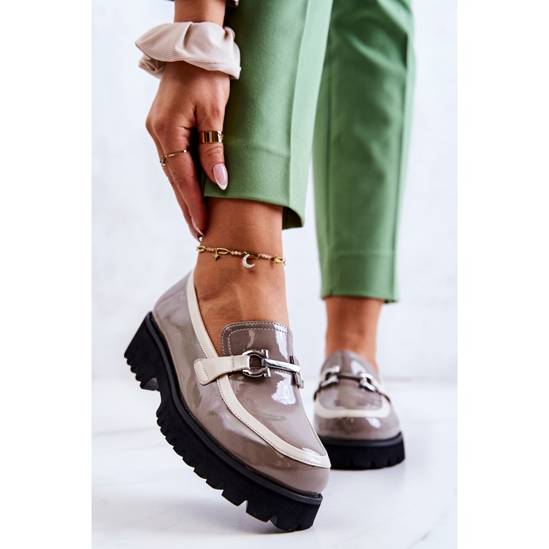 S.Barski Lackierte Damen-Loafer Beige-Weiß Cassida 2