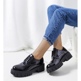 Schwarz lackierte Cardero Schuhe 1