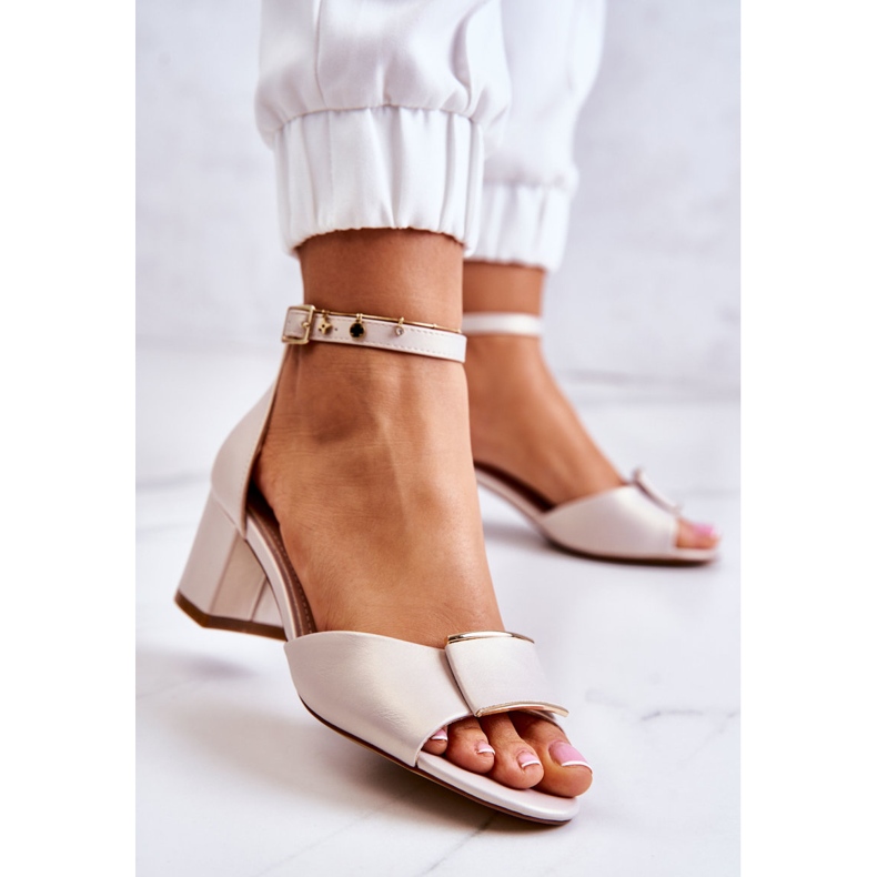 Sergio Leone Ledersandalen mit beige Floren-Dekoration 2