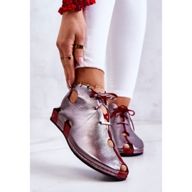 Leichtes Leder Maciejka 03426-20 Silber-Rote Stiefel 1