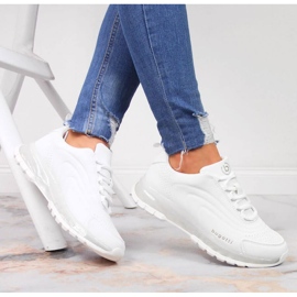 Weiße Bugatti Sportschuhe JJ253094 2