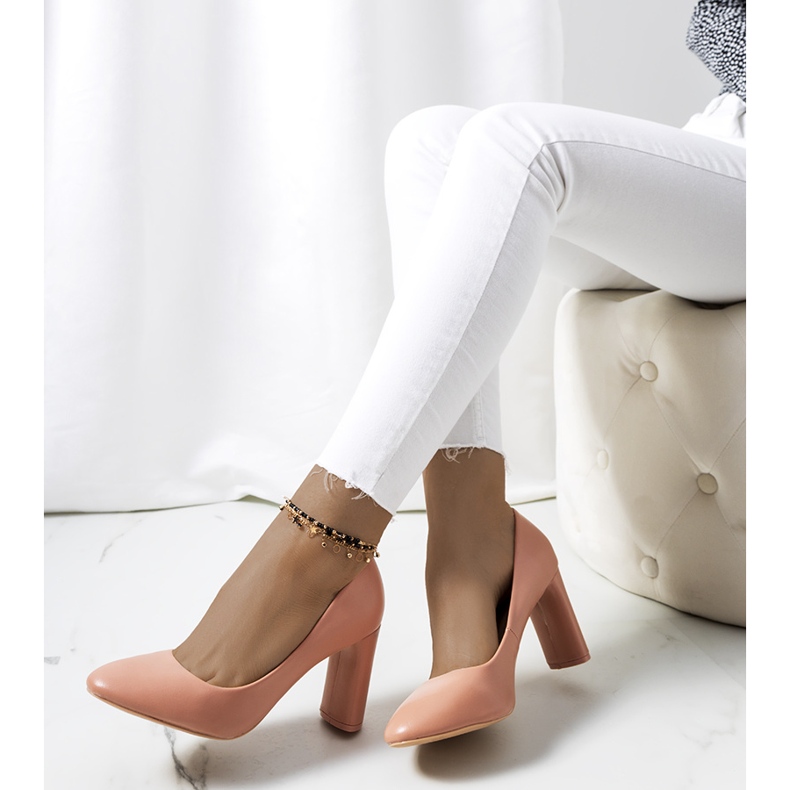 Pinke Pumps auf der Burnaby-Post rosa 1