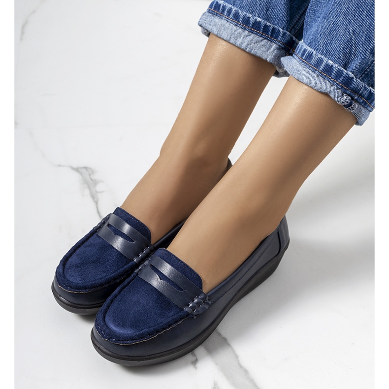 Marineblaue Loafer auf dem Dinsmore Wedge 1