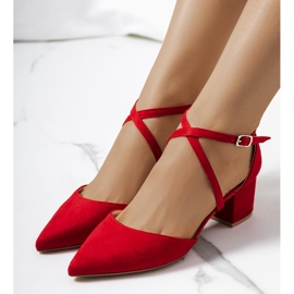 Rote Pumps am Terra-Pfosten 1