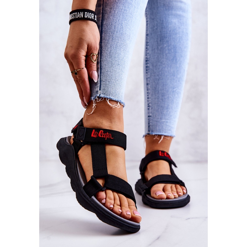 Sportliche Damensandale Lee Cooper LCW-22-34-0955L Schwarz 1