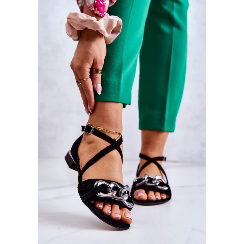 Damensandalen aus Wildleder mit Kette Laura Messi 2365 Schwarz 1