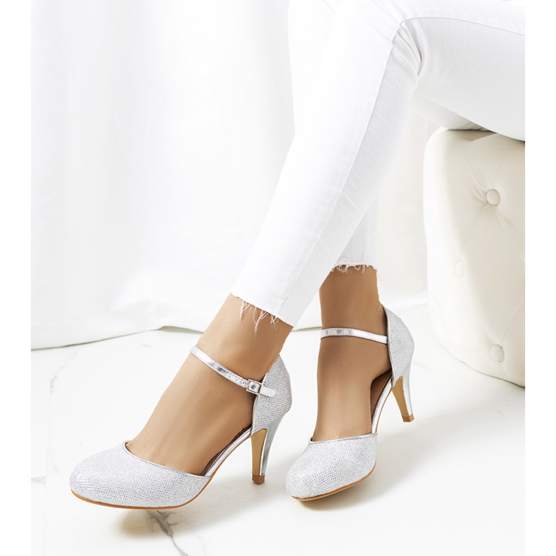 Silberglänzende Pumps von Rosetown silber- 1