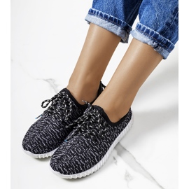 Schwarze Embro-Socken grau 1