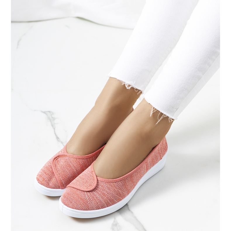 Pinke Ballerinas auf dem Keil Drost rosa 1