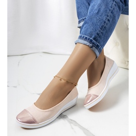 Beige Turnschuhe mit Keilabsatz von Barrie 1