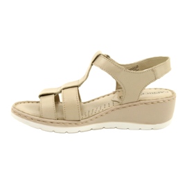 Bequeme Ledersandalen Caprice 28152-28 443 Beige 1