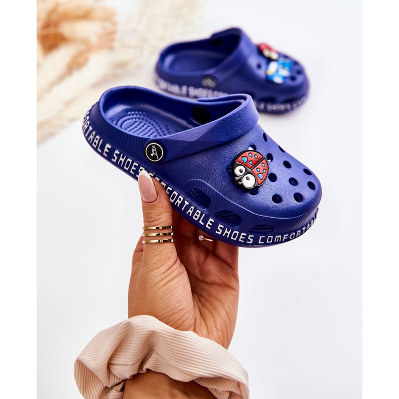 BM Leichte Schrittpantoffeln für Kinder mit marineblauer Bertis-Verzierung 1