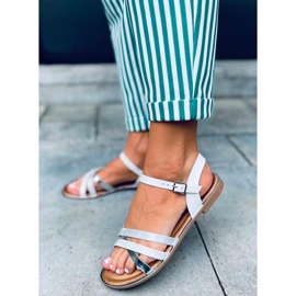 Celia Weiße Damensandalen 1