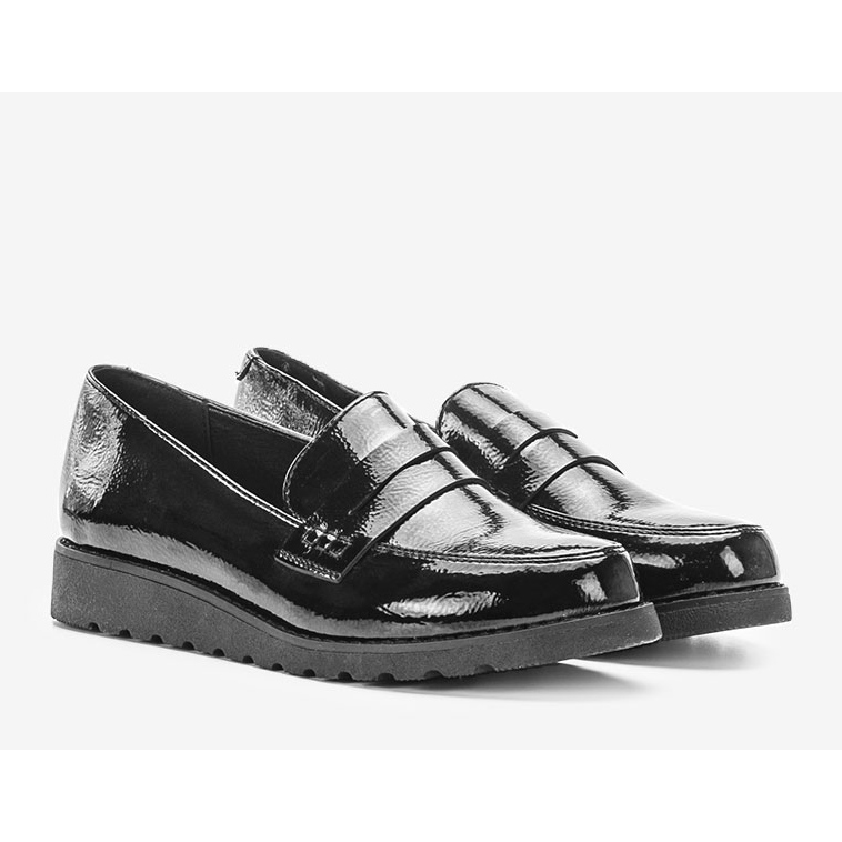 Schwarz lackierte Seninis Schuhe 1