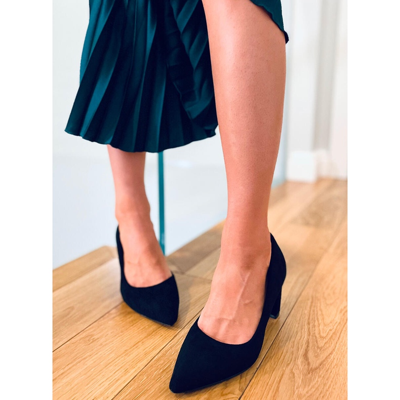 Pumps auf dem Durga Black Post schwarz 1