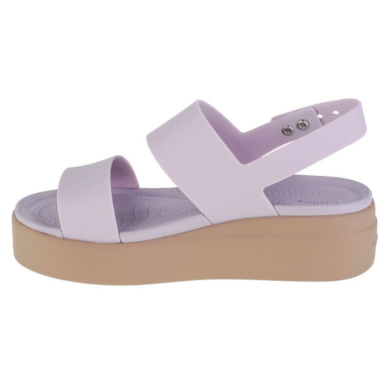 Crocs Brooklyn Sandalen mit niedrigem Keilabsatz 206453-5PV violett 1