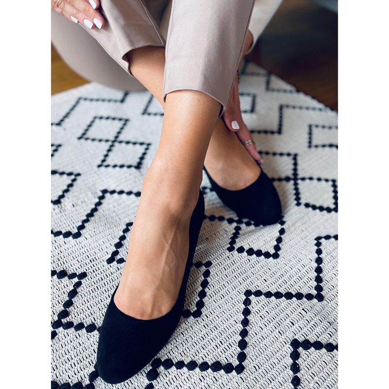 Pumps mit niedrigem Absatz Phoebe Black schwarz 1