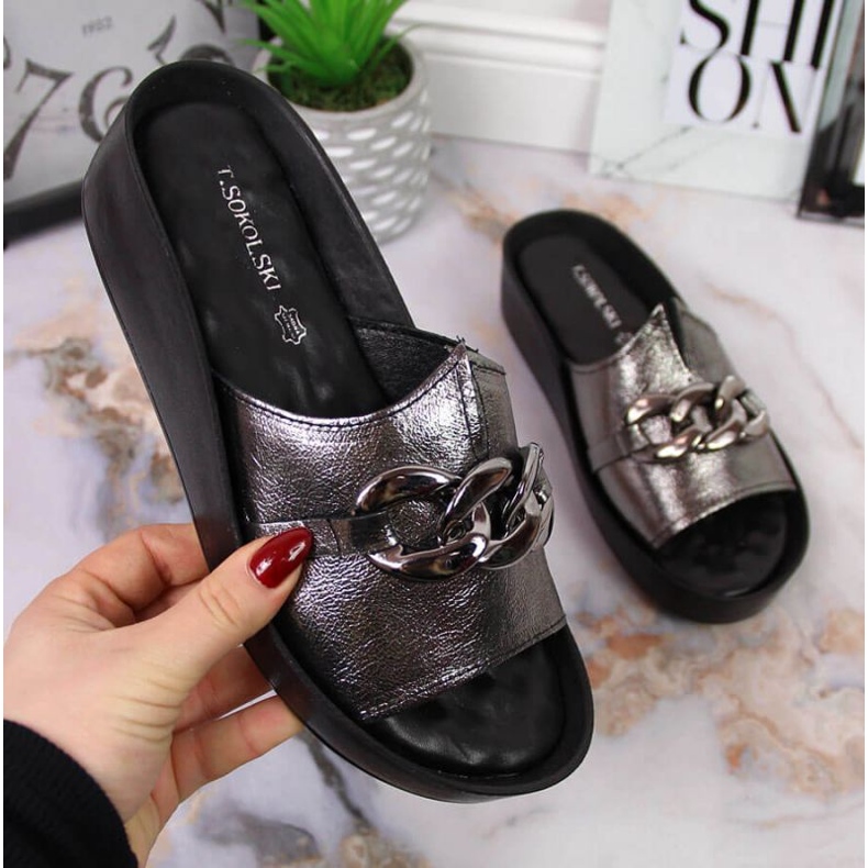 Lederpantoffeln mit einer Kette T.Sokolski W SCA161 Silber silber- 1