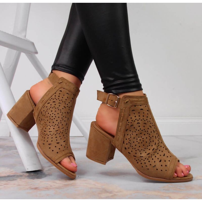 Durchbrochene Sandalen T.Sokolski W SCA160 Kamel braun 2