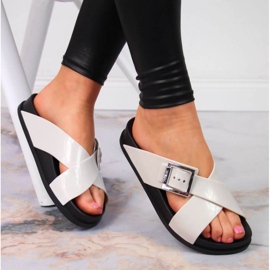 Meliski Zaxy W JJ285057 cremefarbene Hausschuhe ecru 2