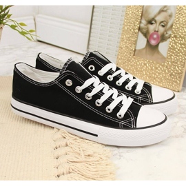 Niedrige Sneakers aus schwarzem Stoff von Atletico 2