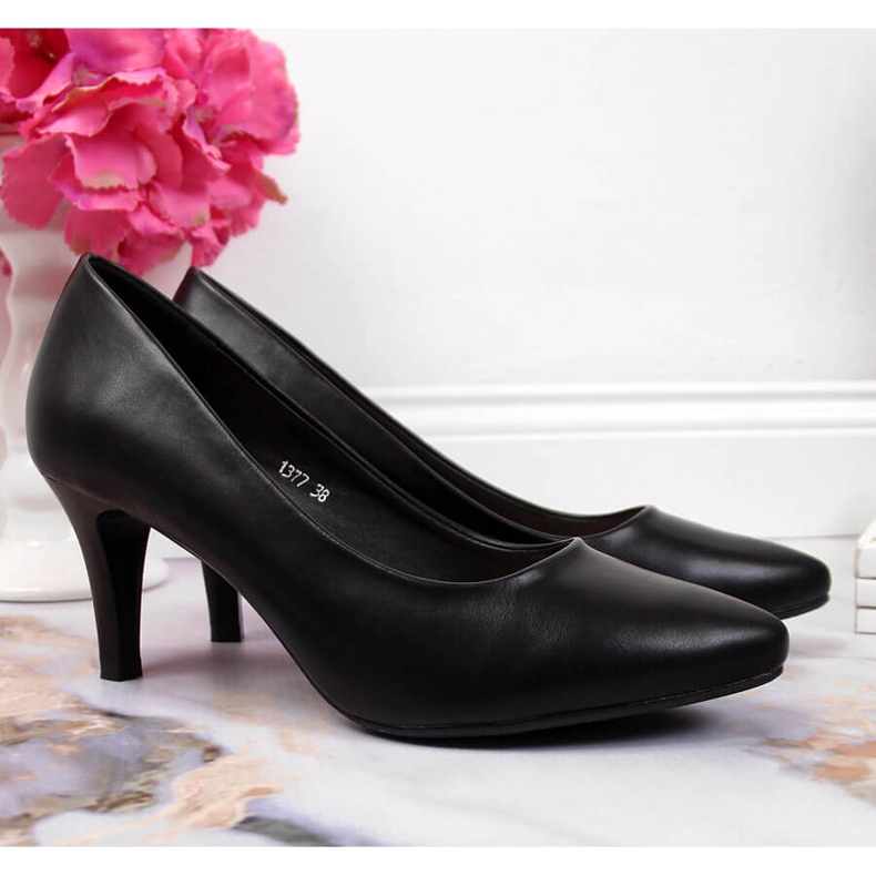 Schwarze Pumps von Sergio Leone 1