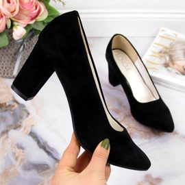 Pumps auf der Post schwarz Monique Wildleder 1