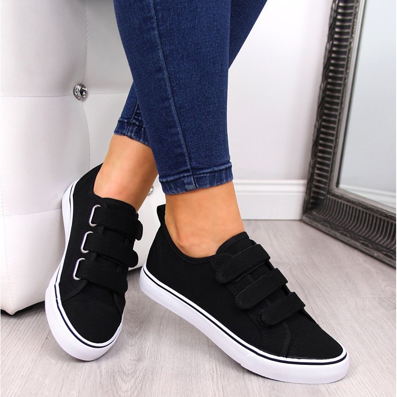 Schwarze Atletico-Sneakers aus Stoff mit niedrigem Klettverschluss 1