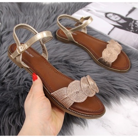 Flache Damensandalen in Gold T.Sokolski golden 2