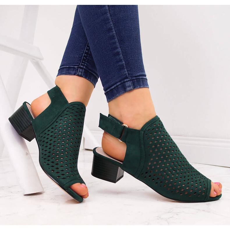 Grün Sabatina durchbrochene grüne Damensandalen 1
