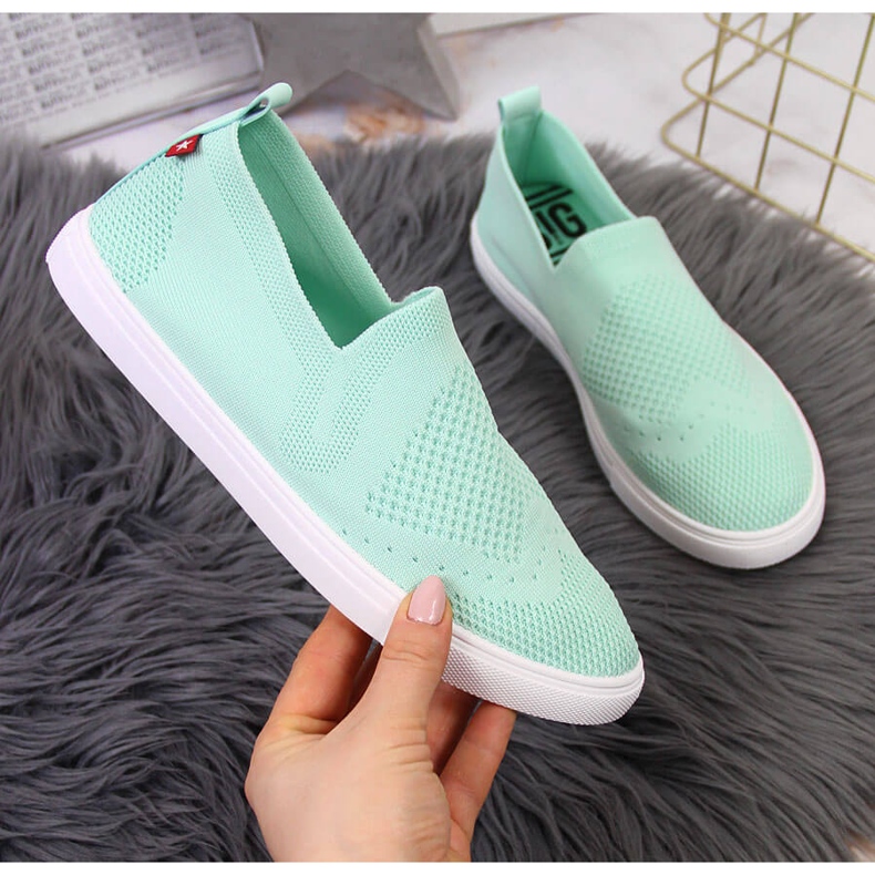 Mintfarbene Slip-On-Sneaker für Damen Big Star FF274A604 grün 1